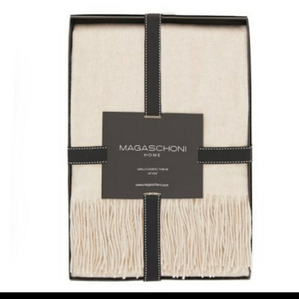Magaschoni  Cashmere throw Cream NWT